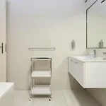 Apartment At - Aliados