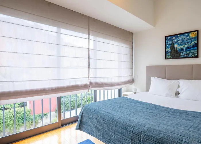 At - Aliados Apartman Porto