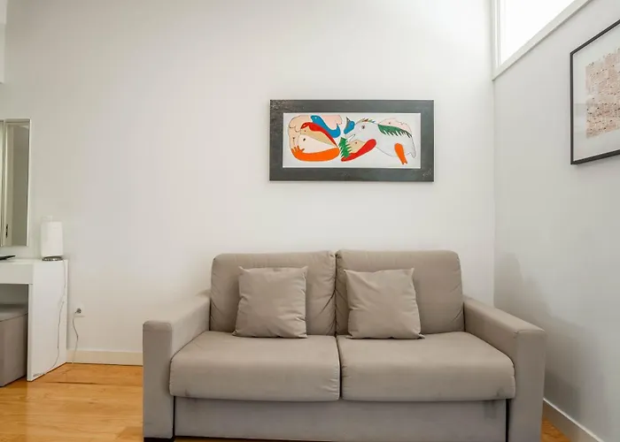 Apartman At - Aliados *